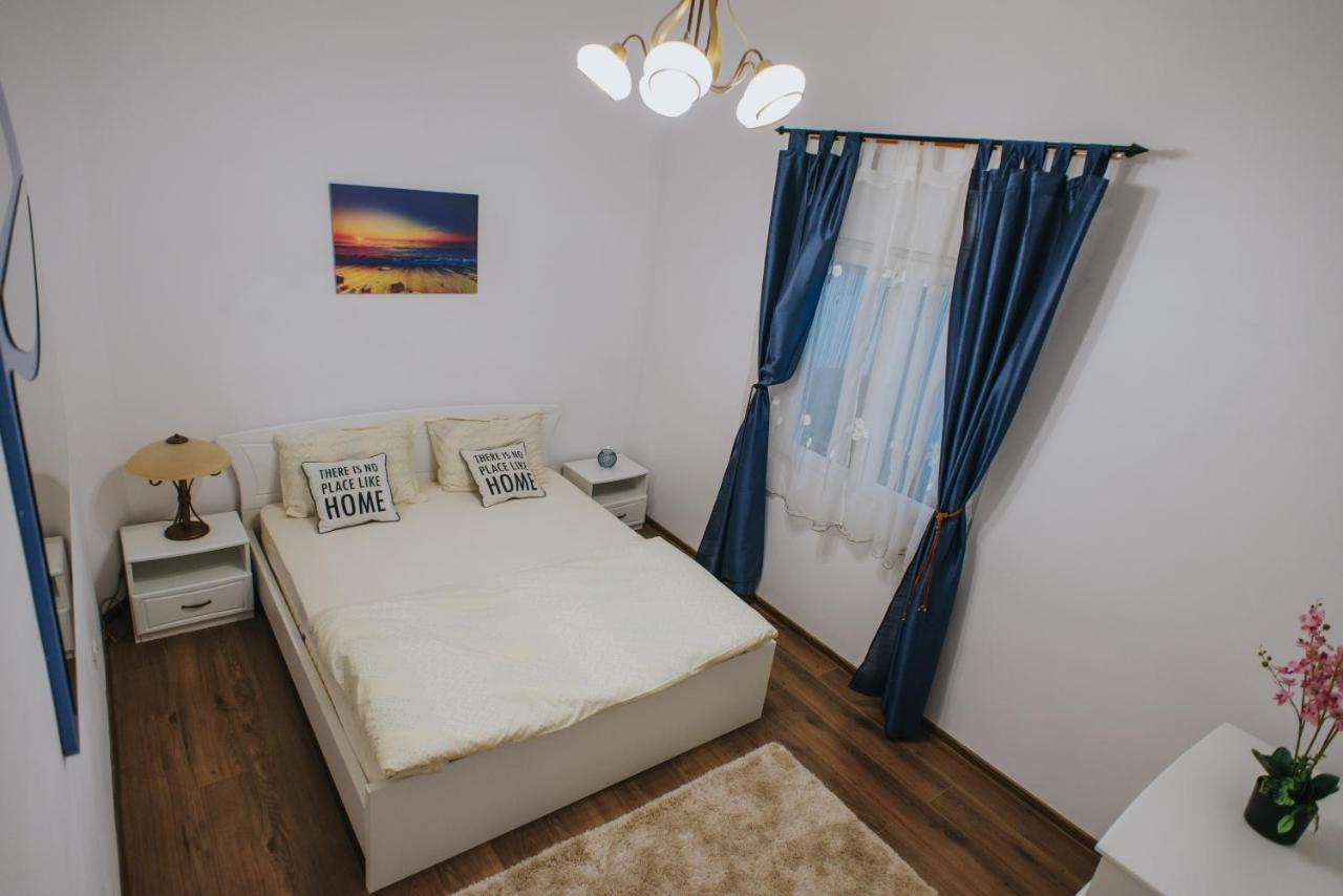 Noo'Vo Central Apartaments Oradea Extérieur photo