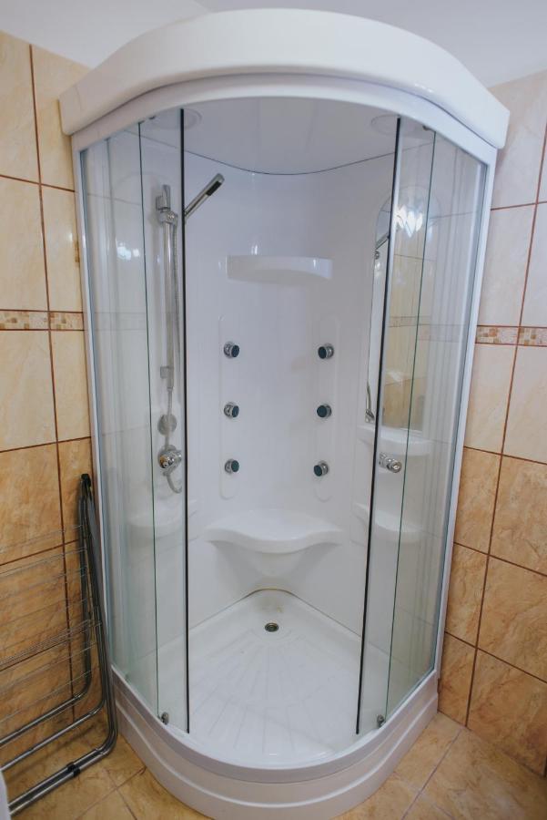 Noo'Vo Central Apartaments Oradea Extérieur photo